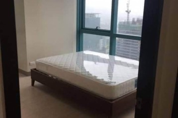 ONE UPTOWN RESIDENCES  SOUTHWING - TWO BEDROOM FOR LEASE (KP-0496)