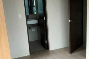 UPTOWN RITZ - TWO BEDROOM FOR LEASE (KP-0923)